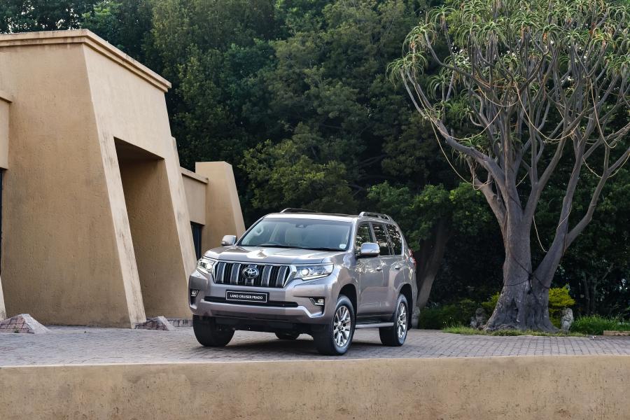  Toyota Land Cruiser Prado VX-L (150) 2017 года  (ZA) (фото 5 из 40)